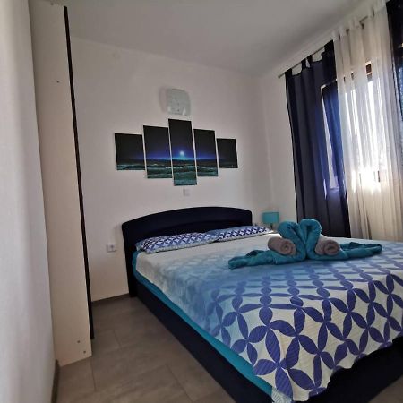 Apartmani Tajana Sukošan Zewnętrze zdjęcie