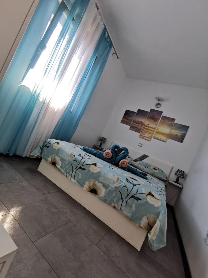 Apartmani Tajana Sukošan Zewnętrze zdjęcie