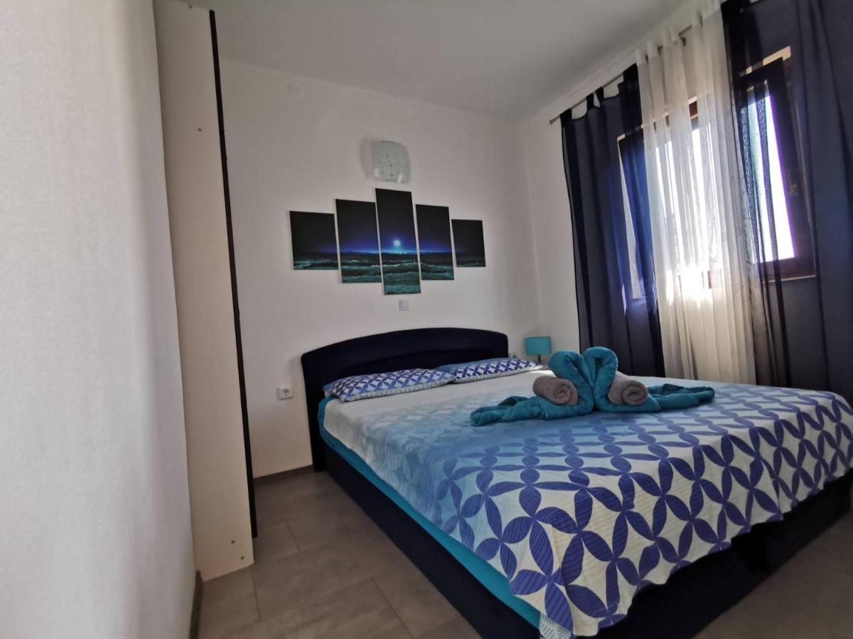 Apartmani Tajana Sukošan Zewnętrze zdjęcie