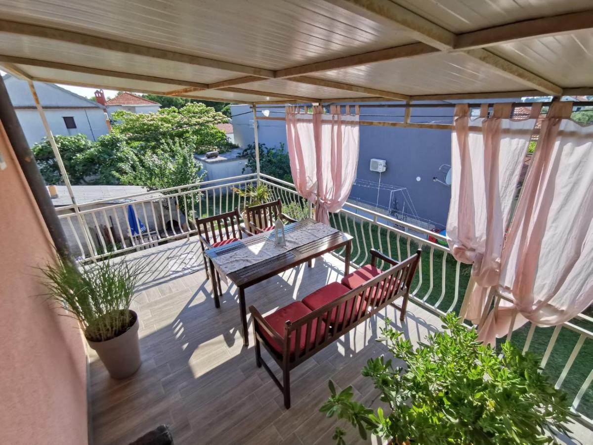 Apartmani Tajana Sukošan Zewnętrze zdjęcie