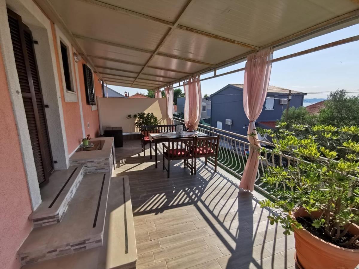 Apartmani Tajana Sukošan Zewnętrze zdjęcie