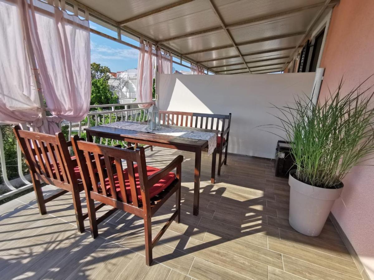 Apartmani Tajana Sukošan Zewnętrze zdjęcie