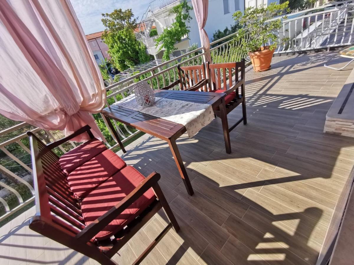 Apartmani Tajana Sukošan Zewnętrze zdjęcie