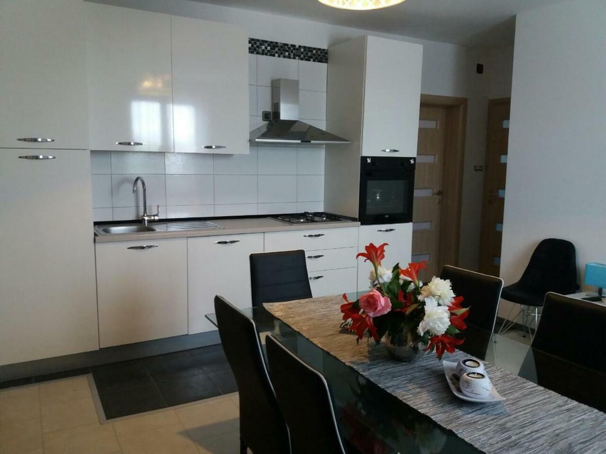 Apartmani Tajana Sukošan Zewnętrze zdjęcie